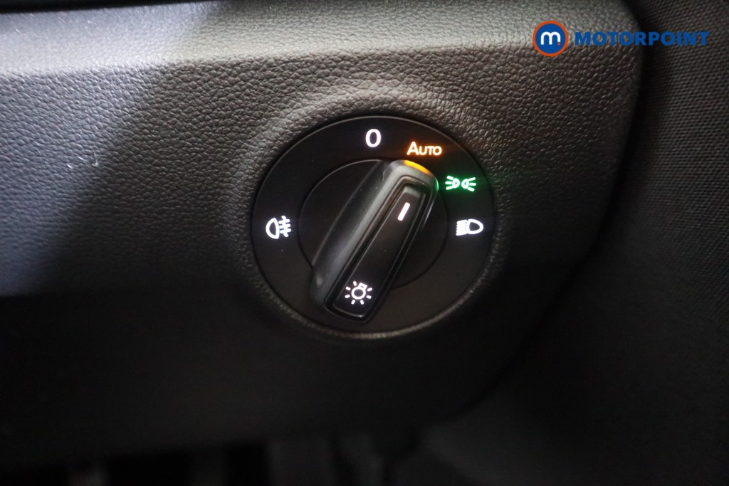 Volkswagen T-Roc Life Manual Petrol SUV - Stock Number (1583547) - 7th supplementary image