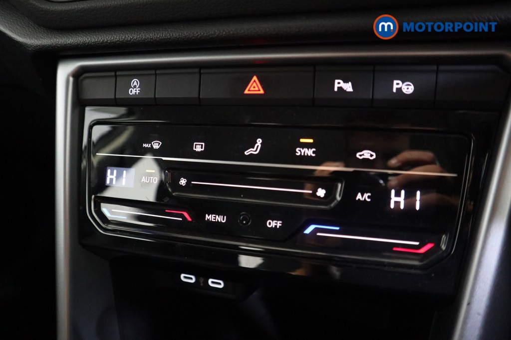 Volkswagen T-Roc Life Manual Petrol SUV - Stock Number (1583547) - 9th supplementary image