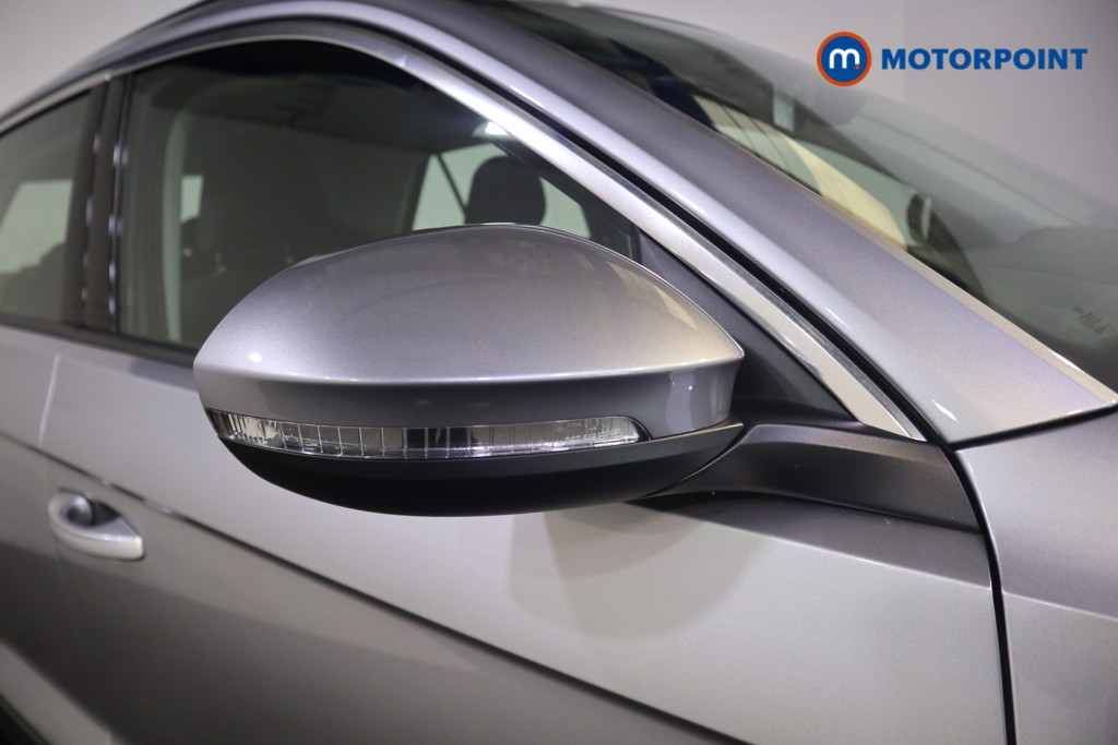 Volkswagen T-Roc Life Manual Petrol SUV - Stock Number (1583547) - 23rd supplementary image