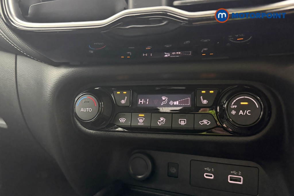 Nissan Juke Tekna Automatic Petrol SUV - Stock Number (1583719) - 13th supplementary image