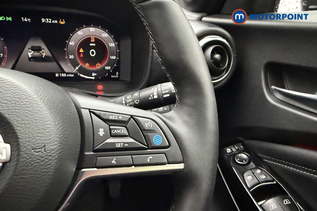 Nissan Juke Tekna Manual Petrol SUV - Stock Number (1583721) - 8th supplementary image