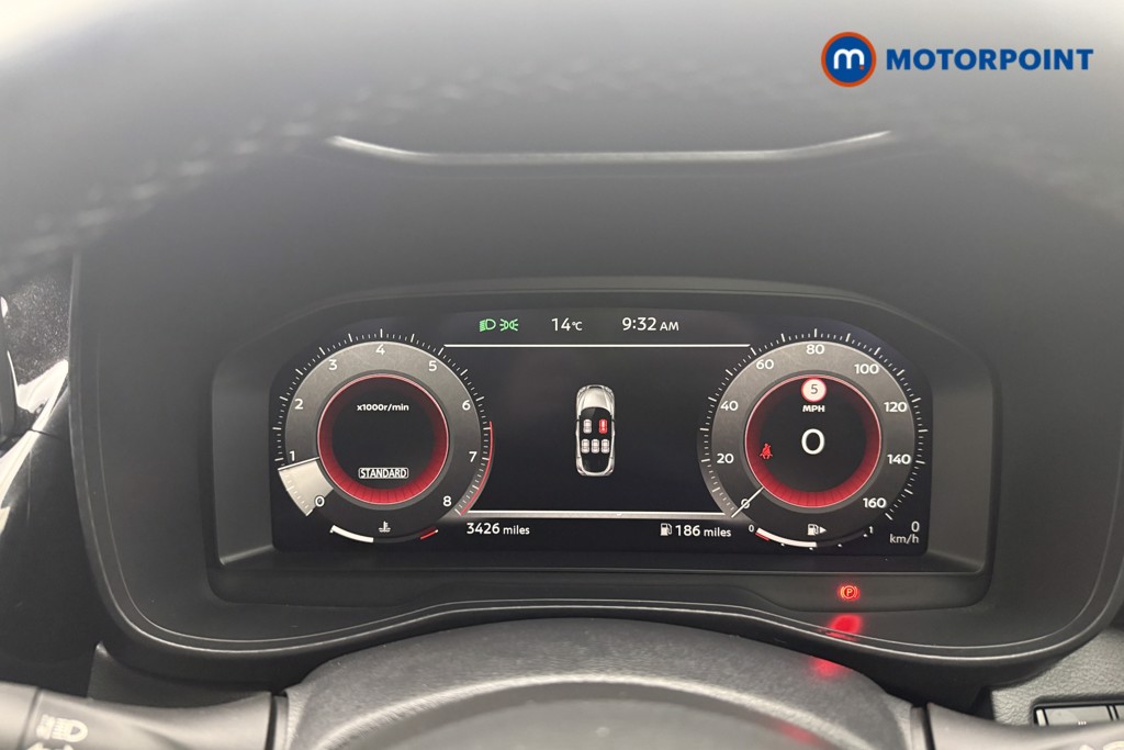Nissan Juke Tekna Manual Petrol SUV - Stock Number (1583721) - 9th supplementary image