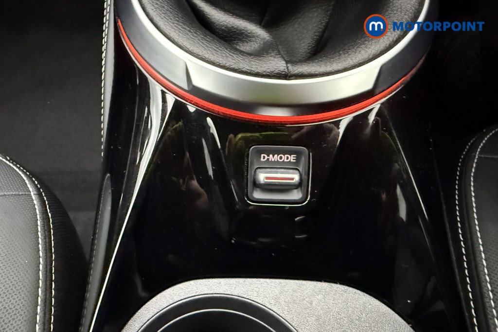 Nissan Juke Tekna Manual Petrol SUV - Stock Number (1583721) - 14th supplementary image