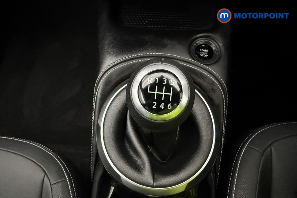Nissan Juke Tekna Manual Petrol SUV - Stock Number (1583726) - 20th supplementary image
