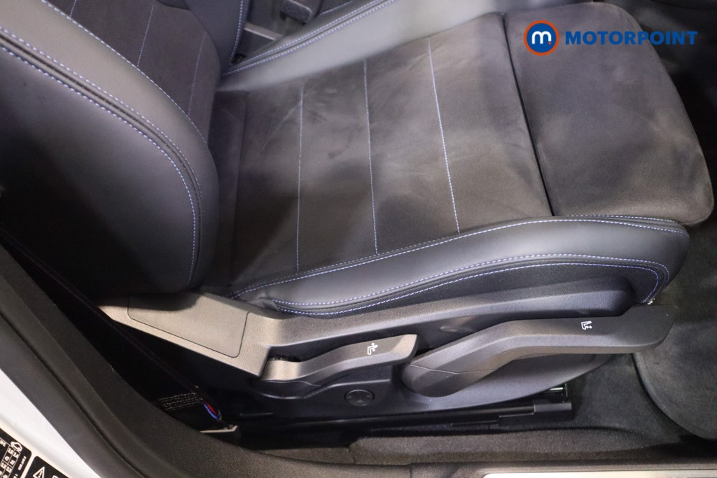 BMW 1 Series M135 Automatic Petrol Hatchback - Stock Number (1583835) - 17th supplementary image
