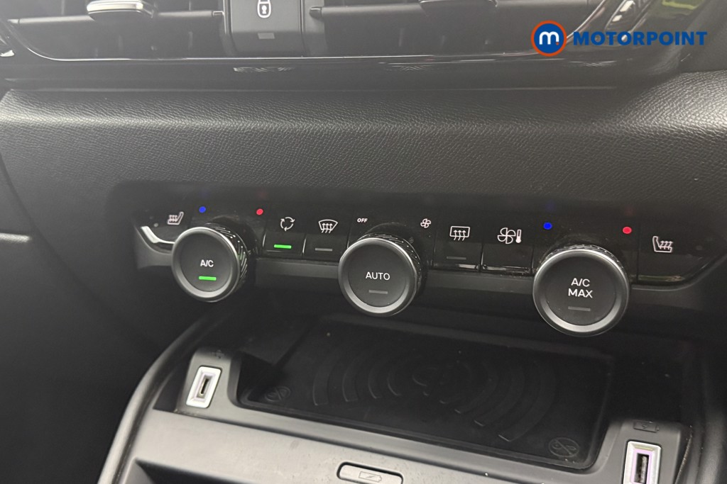Citroen C4 Shine Plus Automatic Petrol Hatchback - Stock Number (1584090) - 14th supplementary image