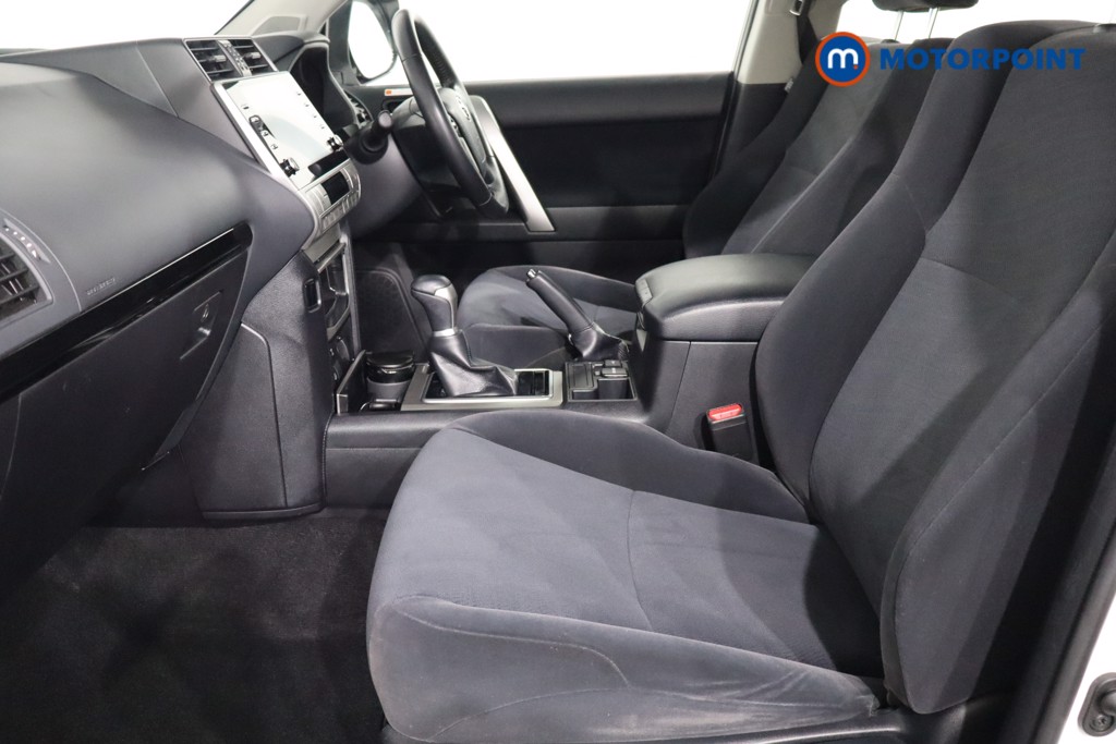 Toyota Land Cruiser Active Automatic Diesel SUV - Stock Number (1584104) - 4th supplementary image