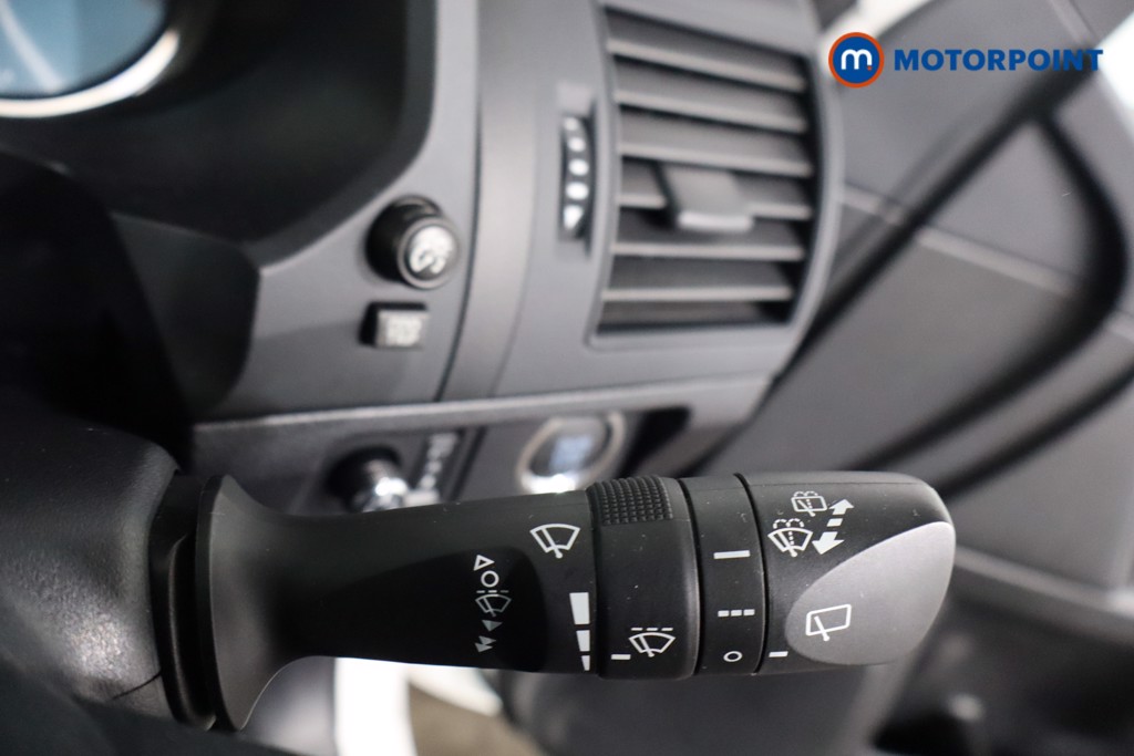 Toyota Land Cruiser Active Automatic Diesel SUV - Stock Number (1584104) - 16th supplementary image