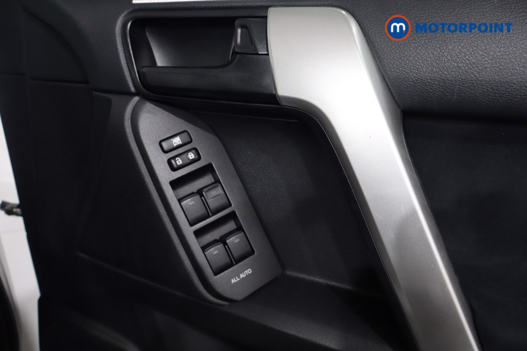 Toyota Land Cruiser Active Automatic Diesel SUV - Stock Number (1584104) - 22nd supplementary image