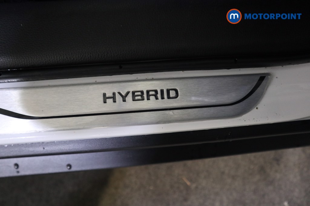 Toyota Yaris Cross Excel Automatic Petrol-Electric Hybrid Estate - Stock Number (1584437) - 13th supplementary image