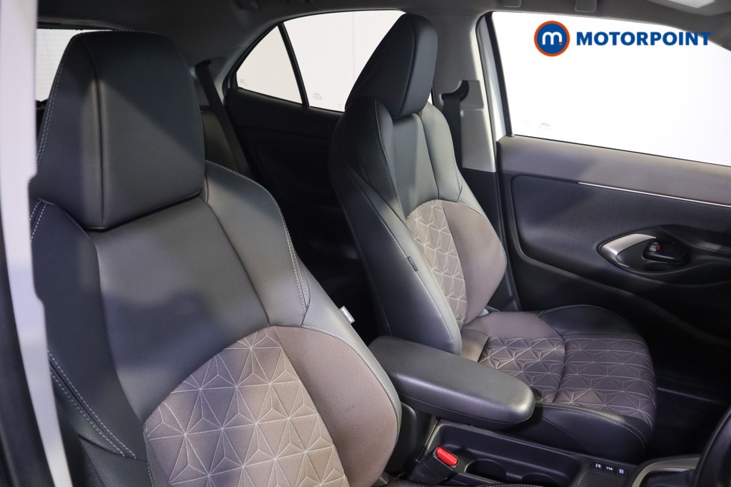 Toyota Yaris Cross Excel Automatic Petrol-Electric Hybrid Estate - Stock Number (1584437) - 14th supplementary image