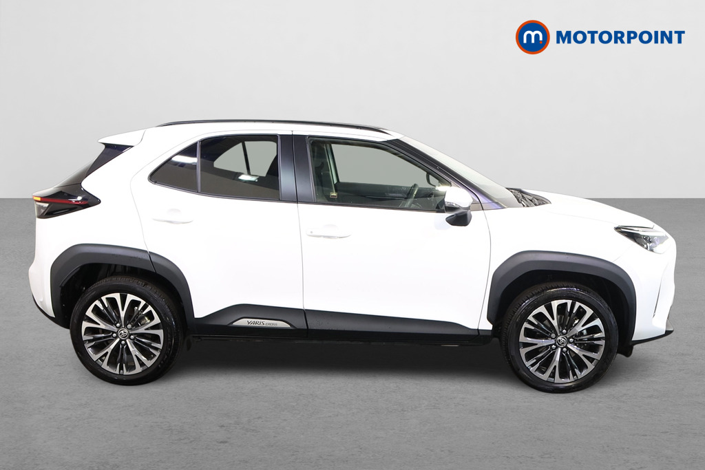 Toyota Yaris Cross Excel Automatic Petrol-Electric Hybrid Estate - Stock Number (1584437) - Drivers side