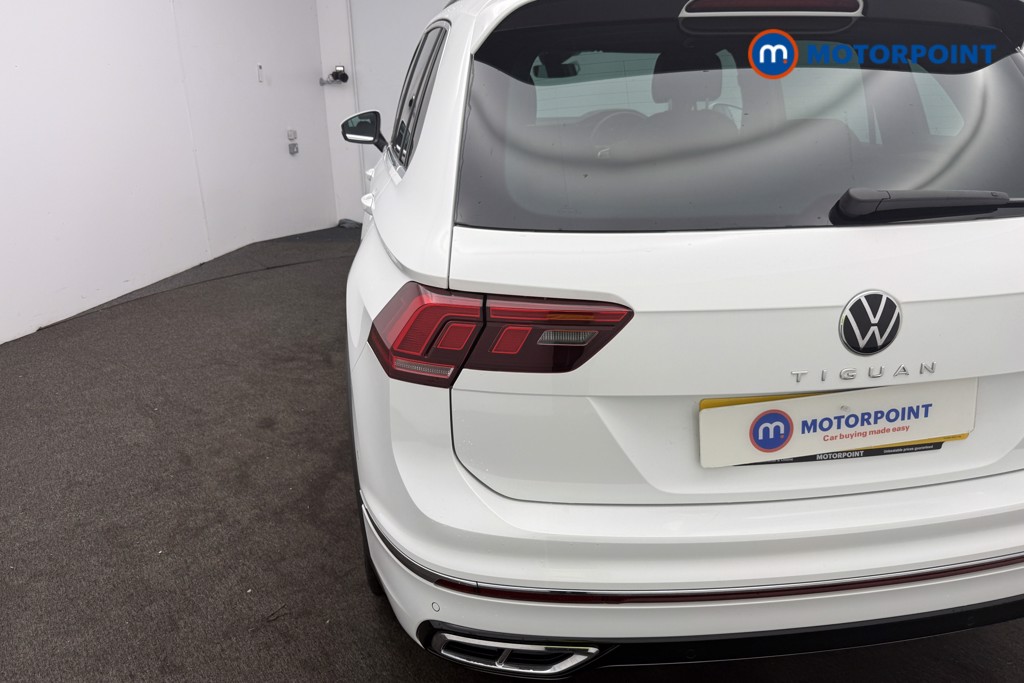 Volkswagen Tiguan R-Line Automatic Petrol SUV - Stock Number (1584466) - 7th supplementary image