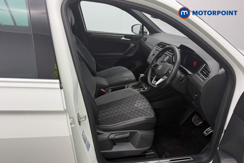 Volkswagen Tiguan R-Line Automatic Petrol SUV - Stock Number (1584466) - 13th supplementary image