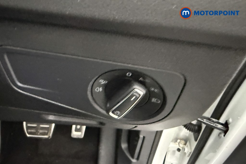 Volkswagen Tiguan R-Line Automatic Petrol SUV - Stock Number (1584466) - 18th supplementary image