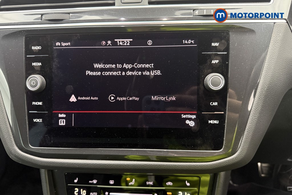 Volkswagen Tiguan R-Line Automatic Petrol SUV - Stock Number (1584466) - 24th supplementary image