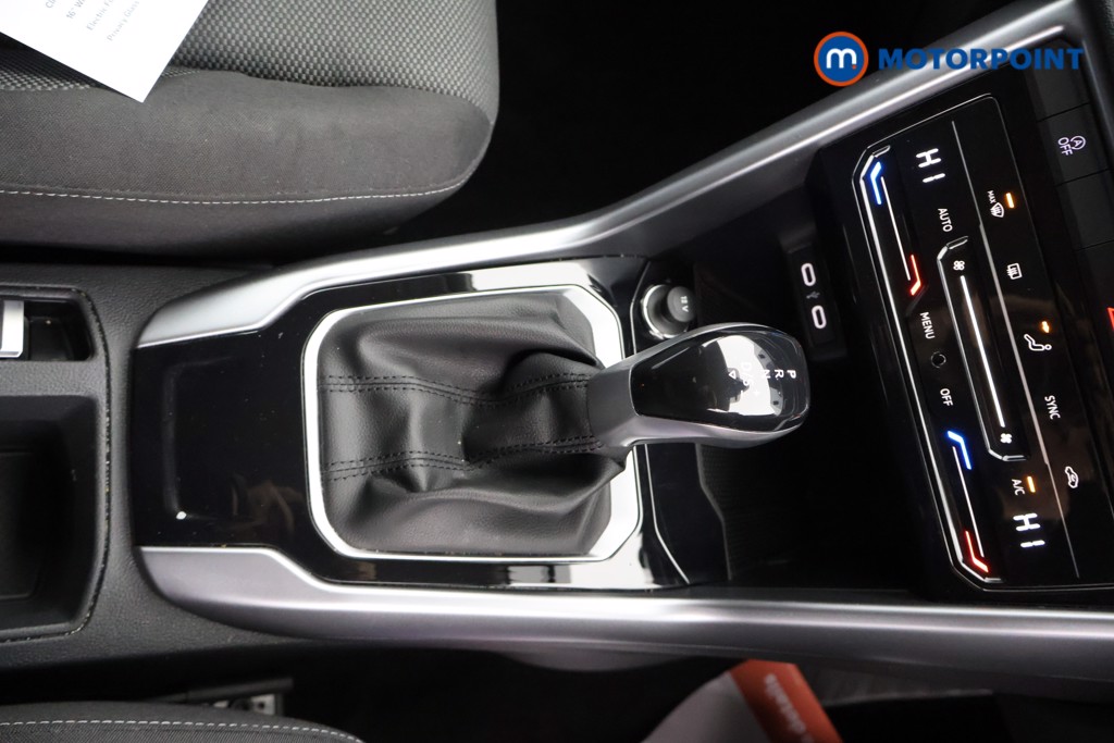 Volkswagen T-Roc Life Automatic Petrol SUV - Stock Number (1584496) - 6th supplementary image