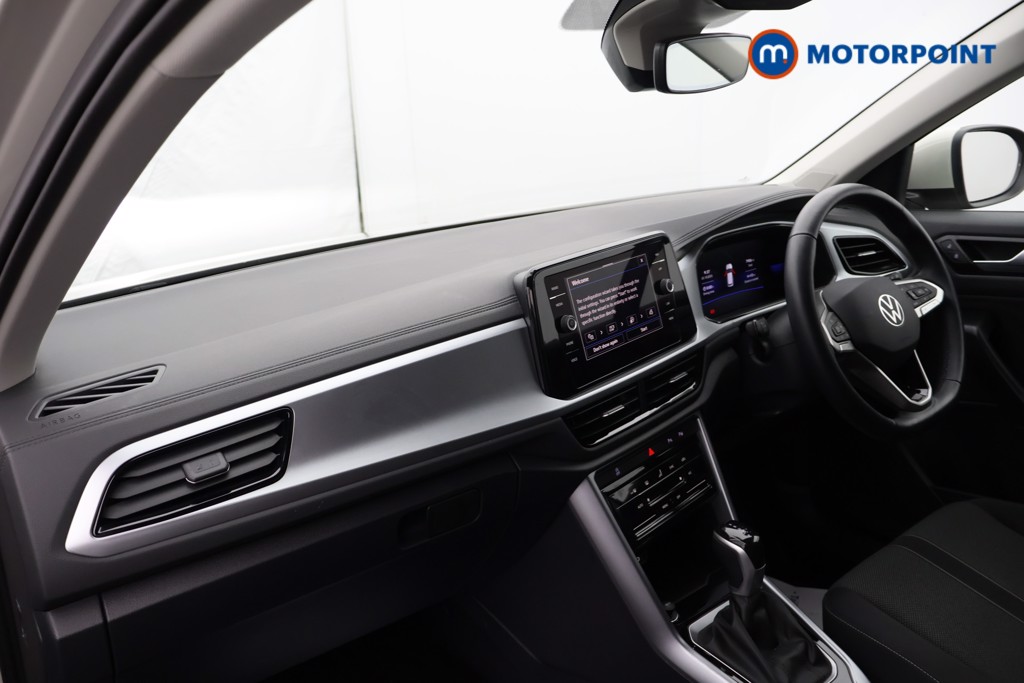 Volkswagen T-Roc Life Automatic Petrol SUV - Stock Number (1584496) - 13th supplementary image