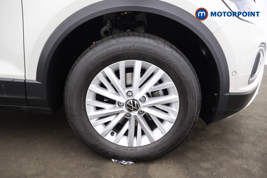 Volkswagen T-Roc Life Automatic Petrol SUV - Stock Number (1584496) - 17th supplementary image