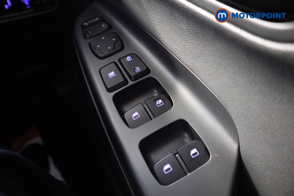 Hyundai Kona Premium Se Manual Petrol SUV - Stock Number (1584650) - 6th supplementary image