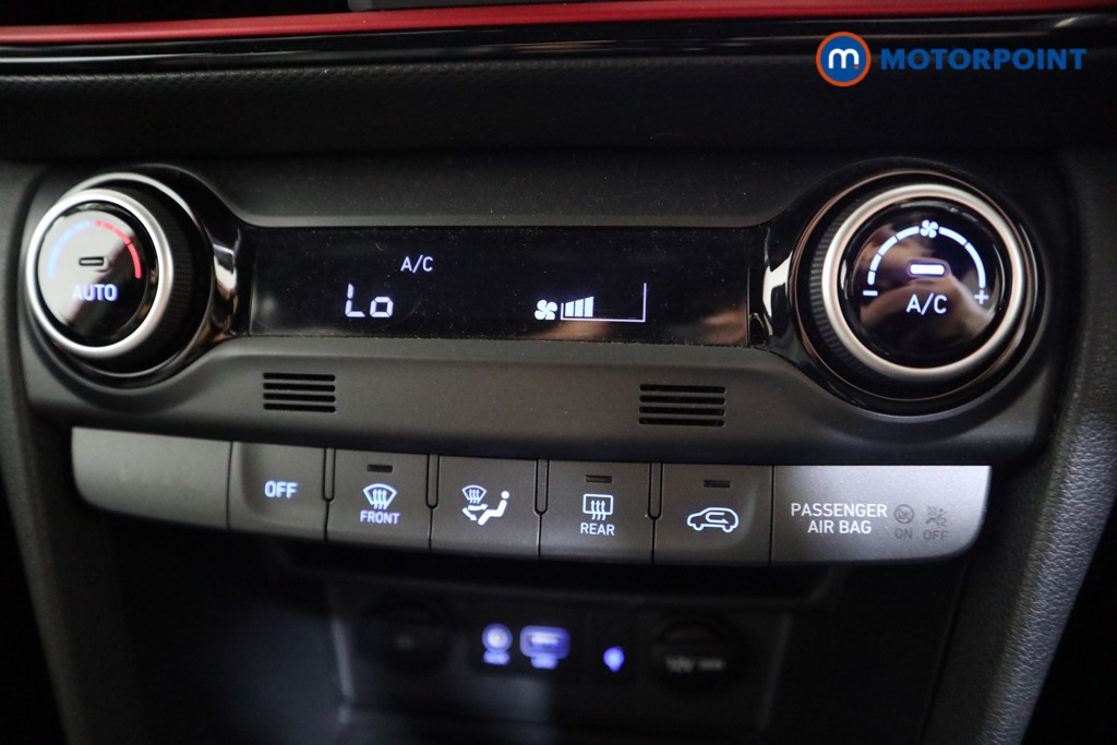 Hyundai Kona Premium Se Manual Petrol SUV - Stock Number (1584650) - 9th supplementary image