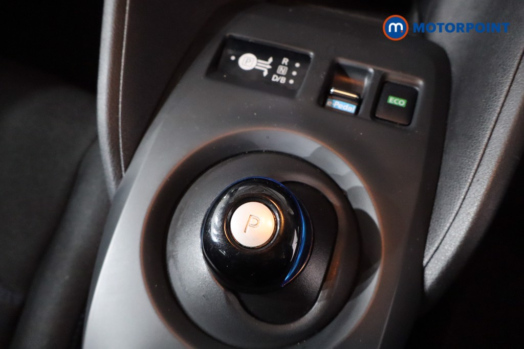 Nissan Leaf Acenta Automatic Electric Hatchback - Stock Number (1584764) - 14th supplementary image