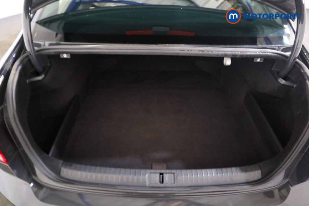 Volkswagen Passat SEL Automatic Petrol Saloon - Stock Number (1584944) - 16th supplementary image