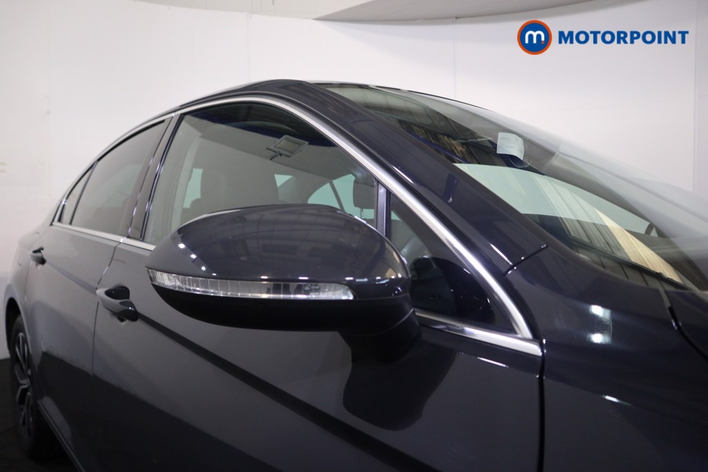 Volkswagen Passat SEL Automatic Petrol Saloon - Stock Number (1584944) - 23rd supplementary image