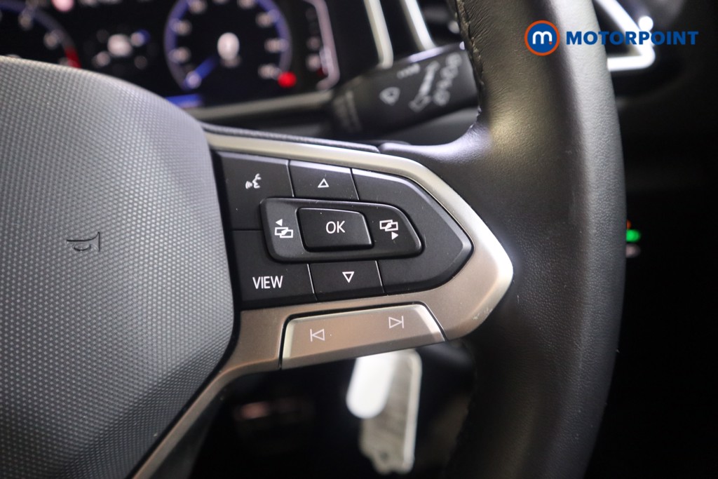 Volkswagen T-Roc R-Line Automatic Petrol SUV - Stock Number (1584978) - 5th supplementary image