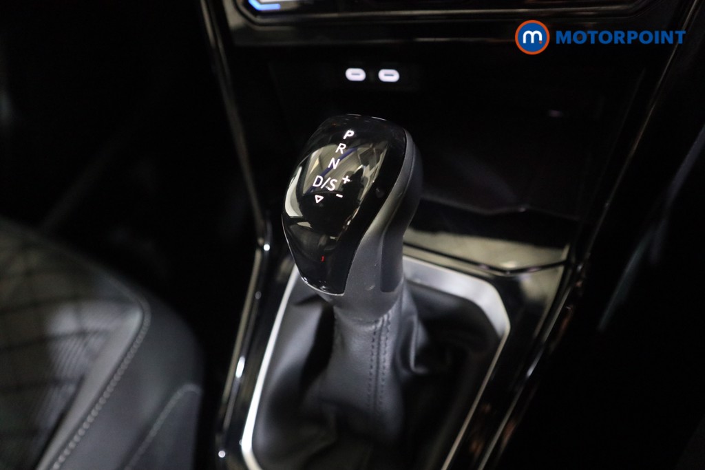 Volkswagen T-Roc R-Line Automatic Petrol SUV - Stock Number (1584978) - 10th supplementary image