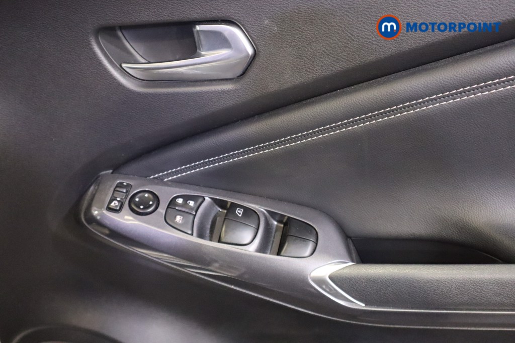 Nissan Juke N-Connecta Automatic Petrol SUV - Stock Number (1586060) - 10th supplementary image