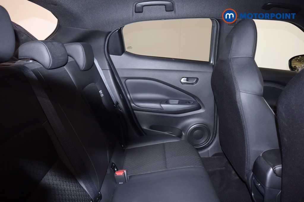Nissan Juke N-Connecta Automatic Petrol SUV - Stock Number (1586060) - 18th supplementary image