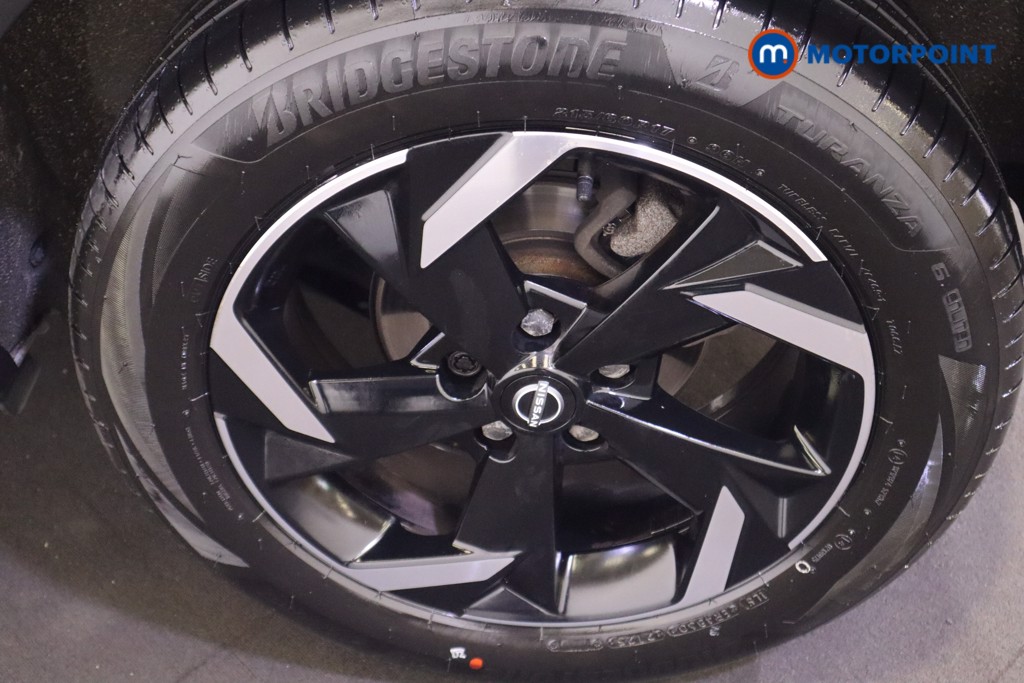 Nissan Juke N-Connecta Automatic Petrol SUV - Stock Number (1586060) - 23rd supplementary image