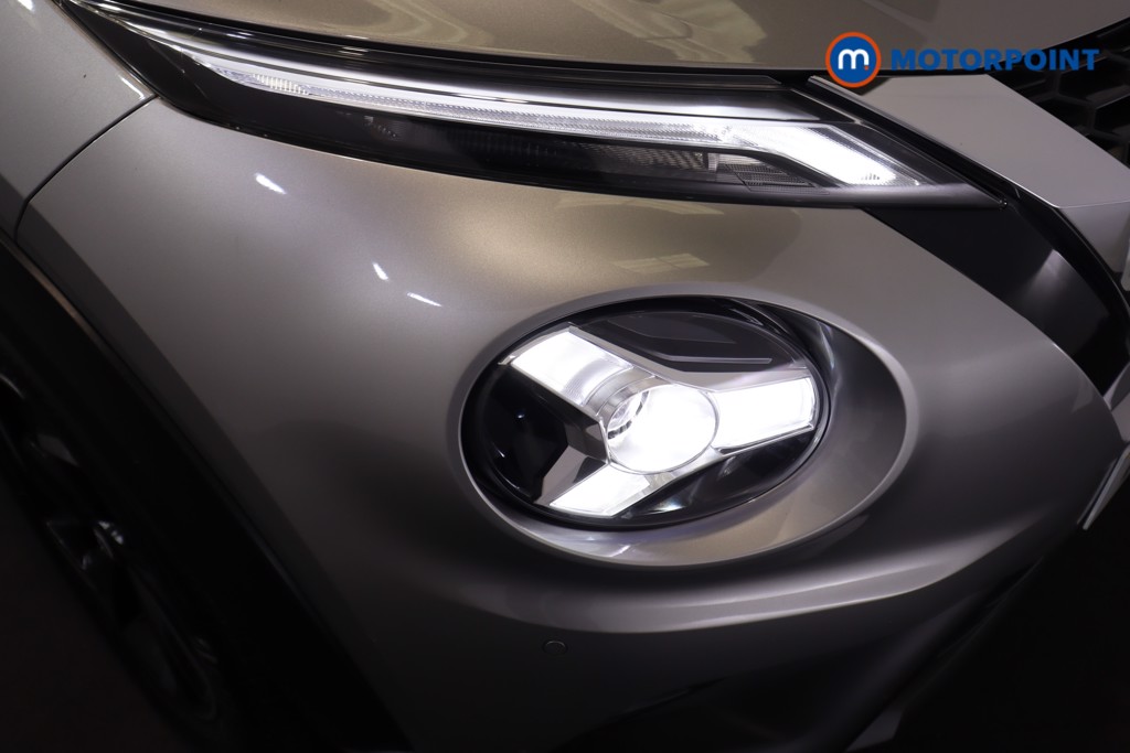 Nissan Juke N-Connecta Automatic Petrol SUV - Stock Number (1586060) - 26th supplementary image