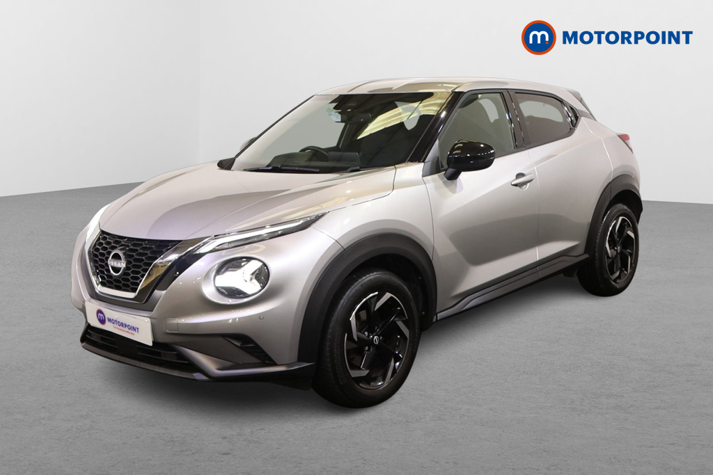 Nissan Juke N-Connecta Automatic Petrol SUV - Stock Number (1586060) - Passenger side front corner