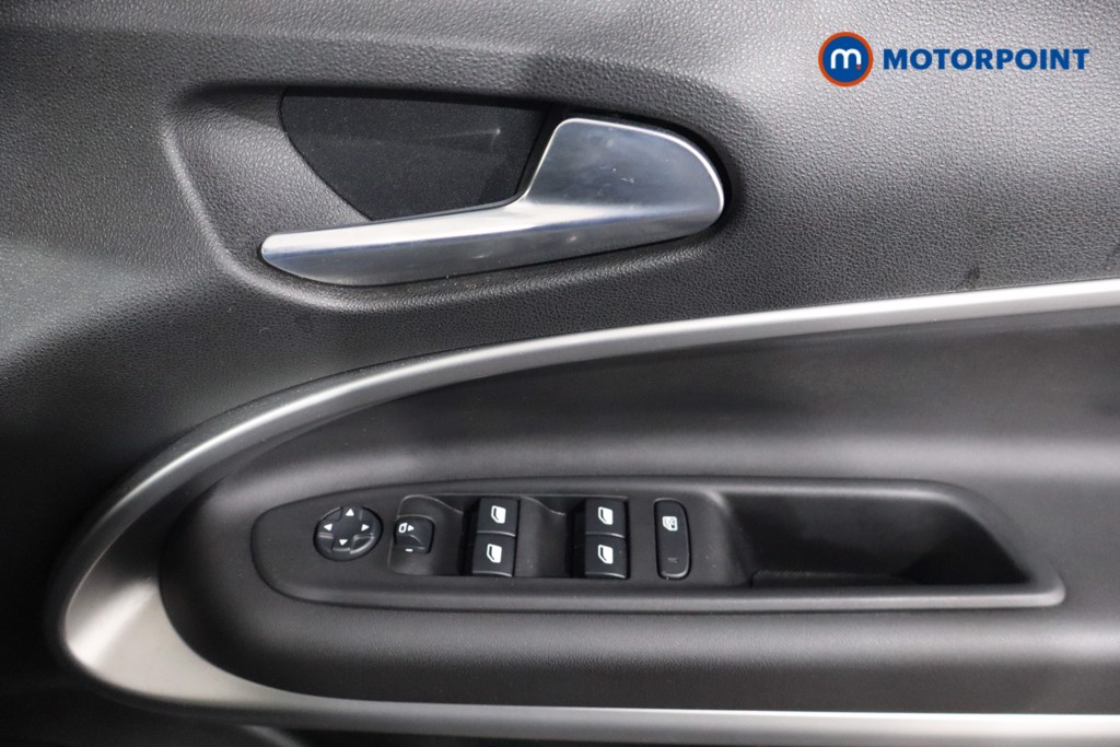 Jeep Avenger Summit Automatic Electric SUV - Stock Number (1586099) - 22nd supplementary image