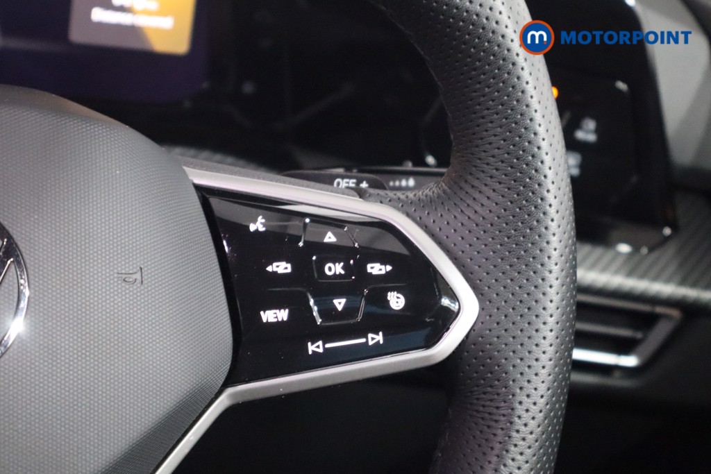 Volkswagen Golf R-Line Automatic Petrol Hatchback - Stock Number (1586308) - 8th supplementary image