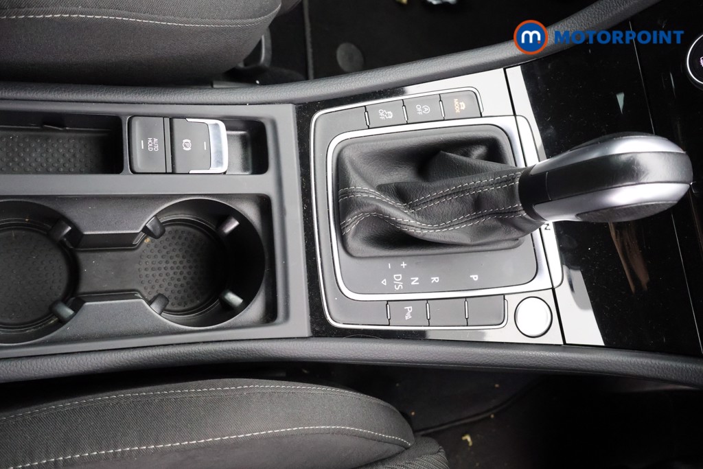 Volkswagen Golf R Automatic Petrol Hatchback - Stock Number (1540617) - 6th supplementary image