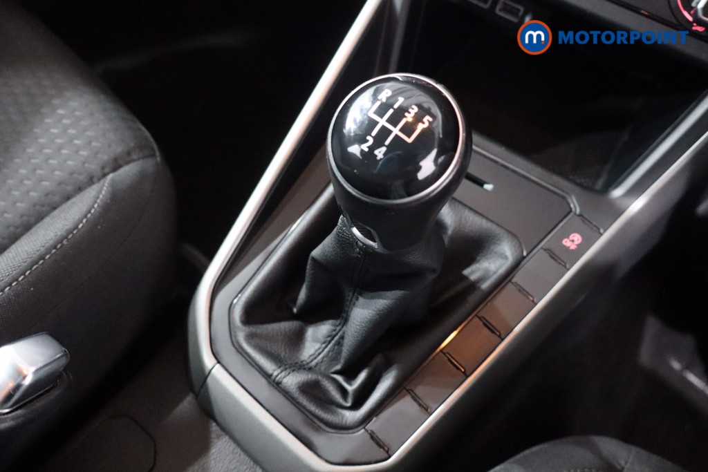 Volkswagen Polo SE Manual Petrol Hatchback - Stock Number (1541220) - 14th supplementary image