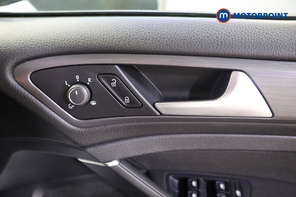 Volkswagen Golf Match Edition Manual Petrol Hatchback - Stock Number (1562219) - 9th supplementary image