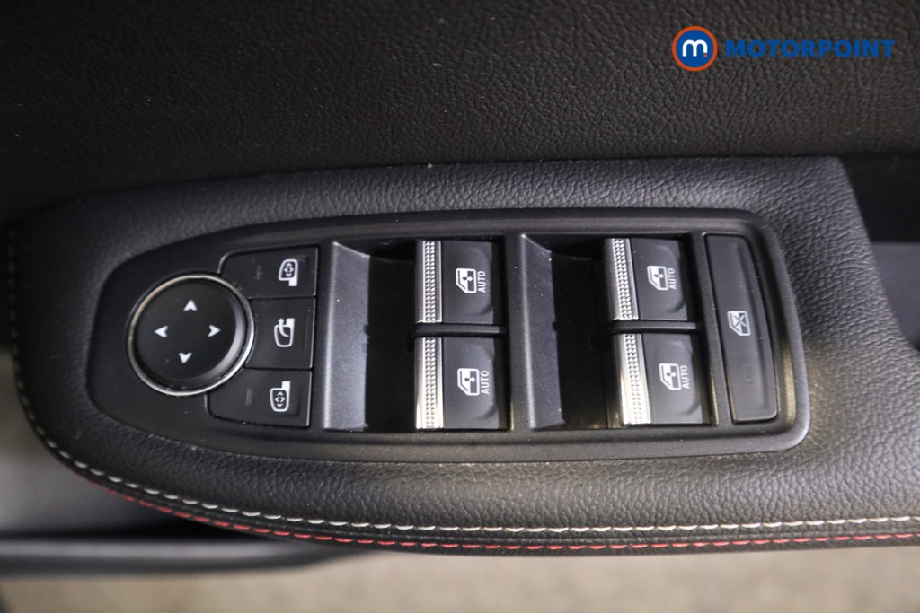Renault Arkana R.S. Line Automatic Petrol SUV - Stock Number (1562473) - 9th supplementary image