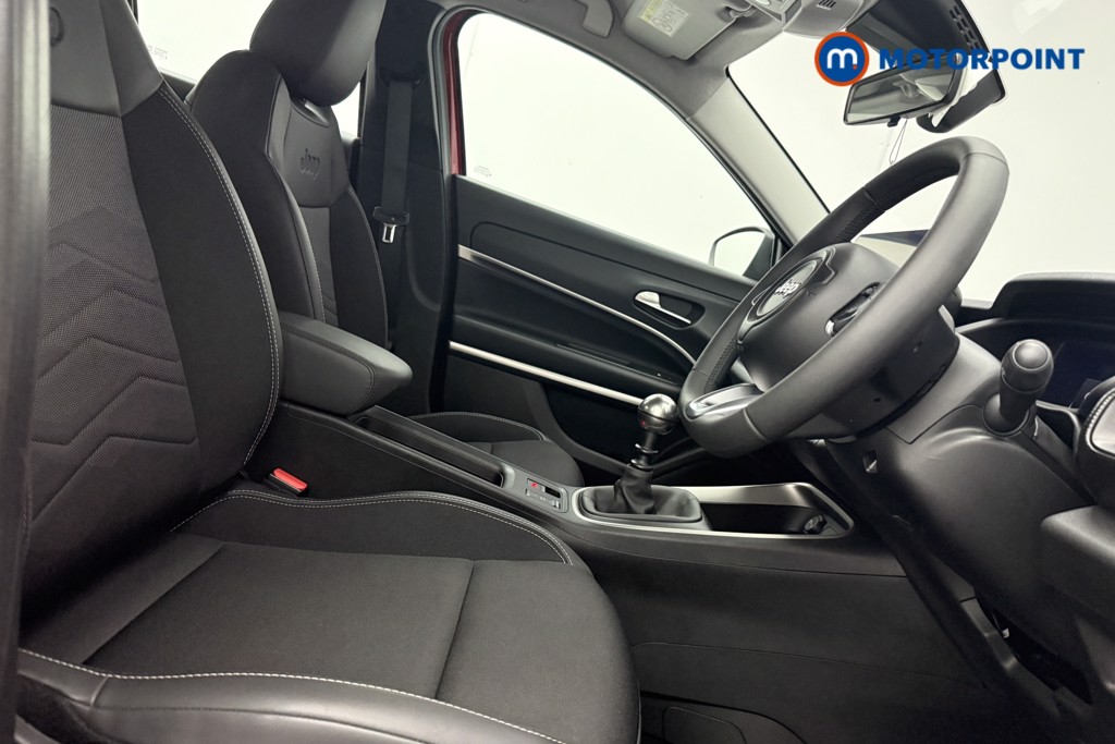 Jeep Avenger Altitude Manual Petrol SUV - Stock Number (1565133) - 7th supplementary image