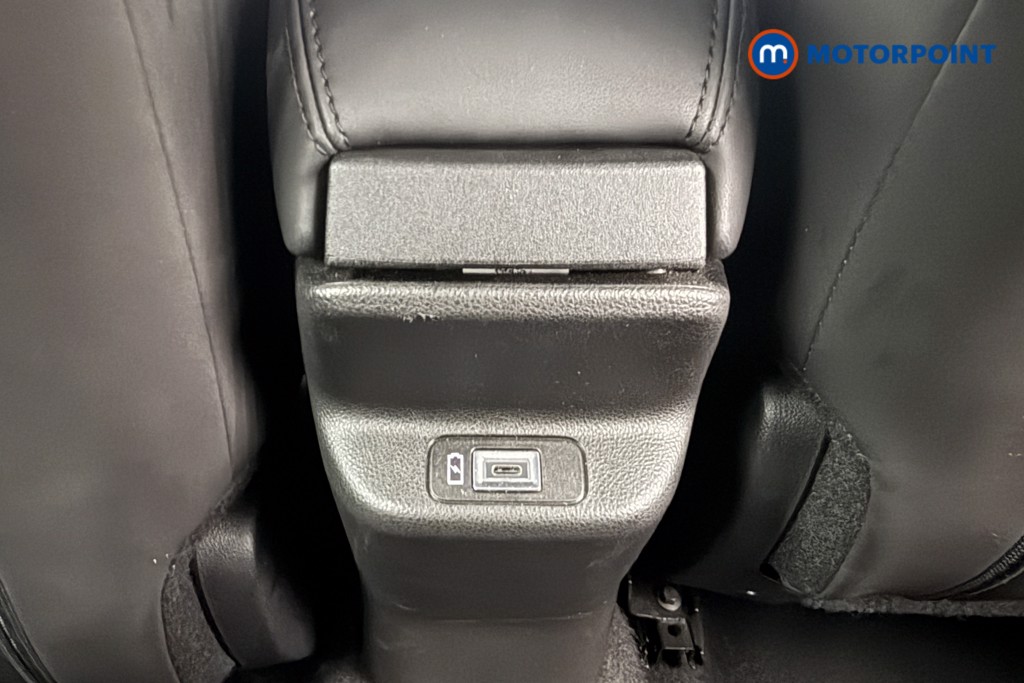 Jeep Avenger Altitude Manual Petrol SUV - Stock Number (1565133) - 19th supplementary image