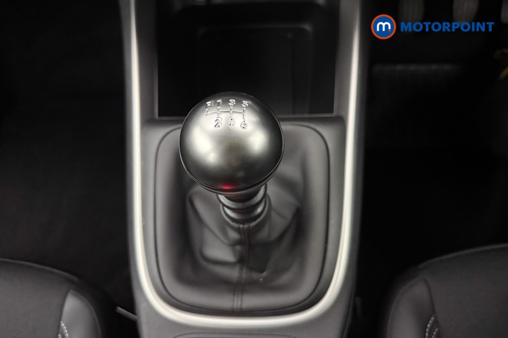 Jeep Avenger Altitude Manual Petrol SUV - Stock Number (1565134) - 6th supplementary image