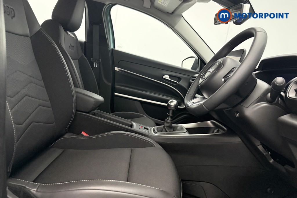 Jeep Avenger Altitude Manual Petrol SUV - Stock Number (1565134) - 7th supplementary image