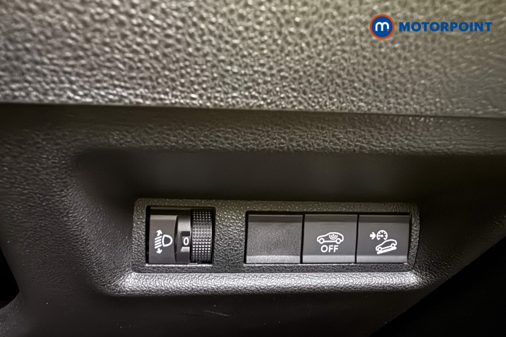 Jeep Avenger Altitude Manual Petrol SUV - Stock Number (1565134) - 16th supplementary image