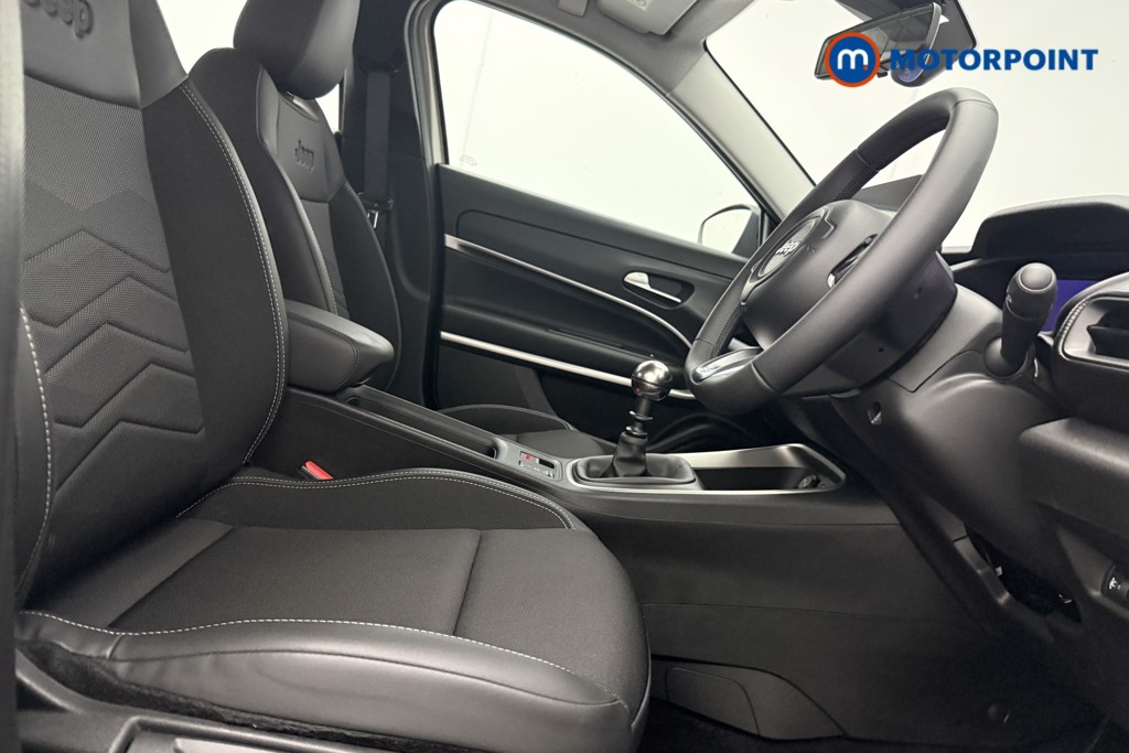 Jeep Avenger Altitude Manual Petrol SUV - Stock Number (1565142) - 7th supplementary image
