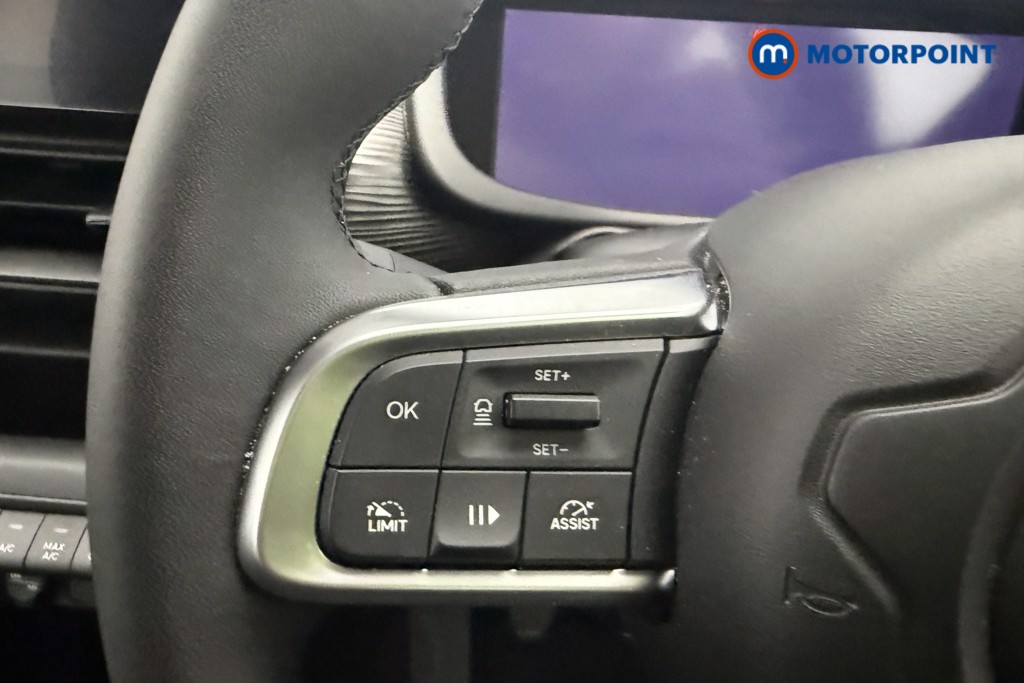 Jeep Avenger Altitude Manual Petrol SUV - Stock Number (1565142) - 13th supplementary image
