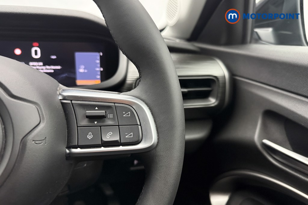 Jeep Avenger Altitude Manual Petrol SUV - Stock Number (1565153) - 8th supplementary image