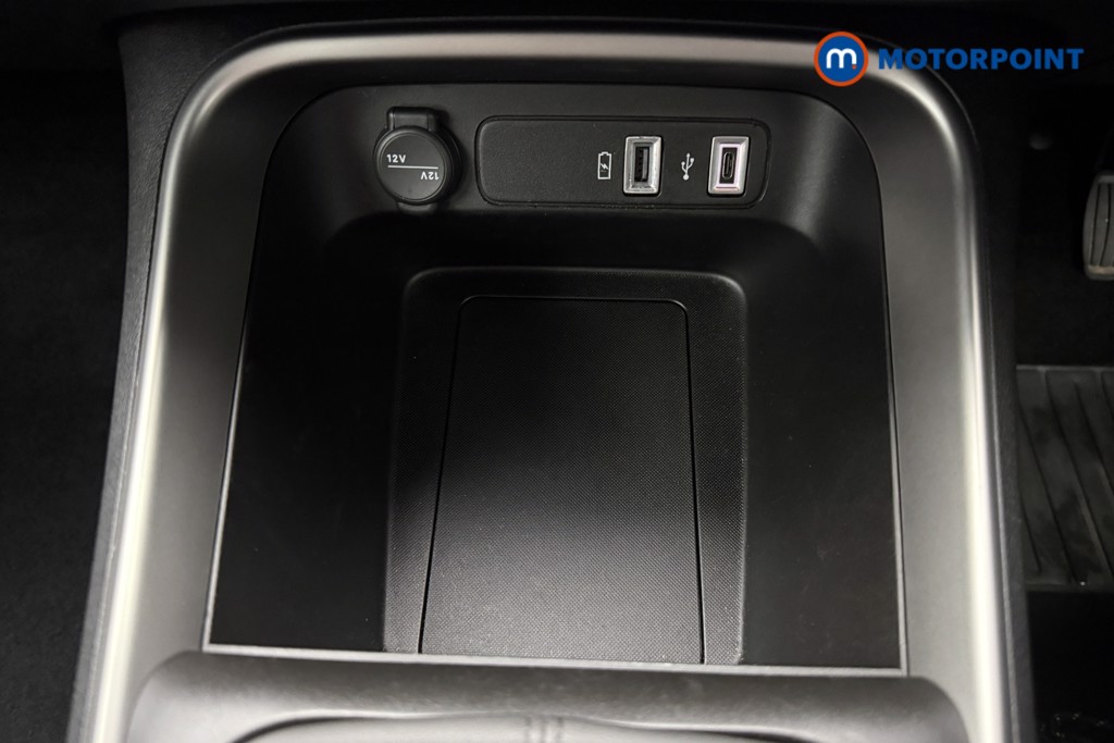 Jeep Avenger Altitude Manual Petrol SUV - Stock Number (1565153) - 15th supplementary image